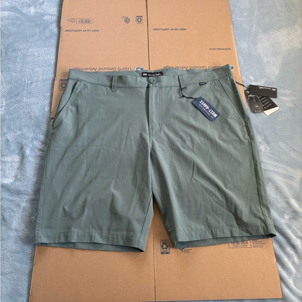 Travis Matthew Beck Men's Performance Golf Shorts 10" Balsam green Size 40 NWT
